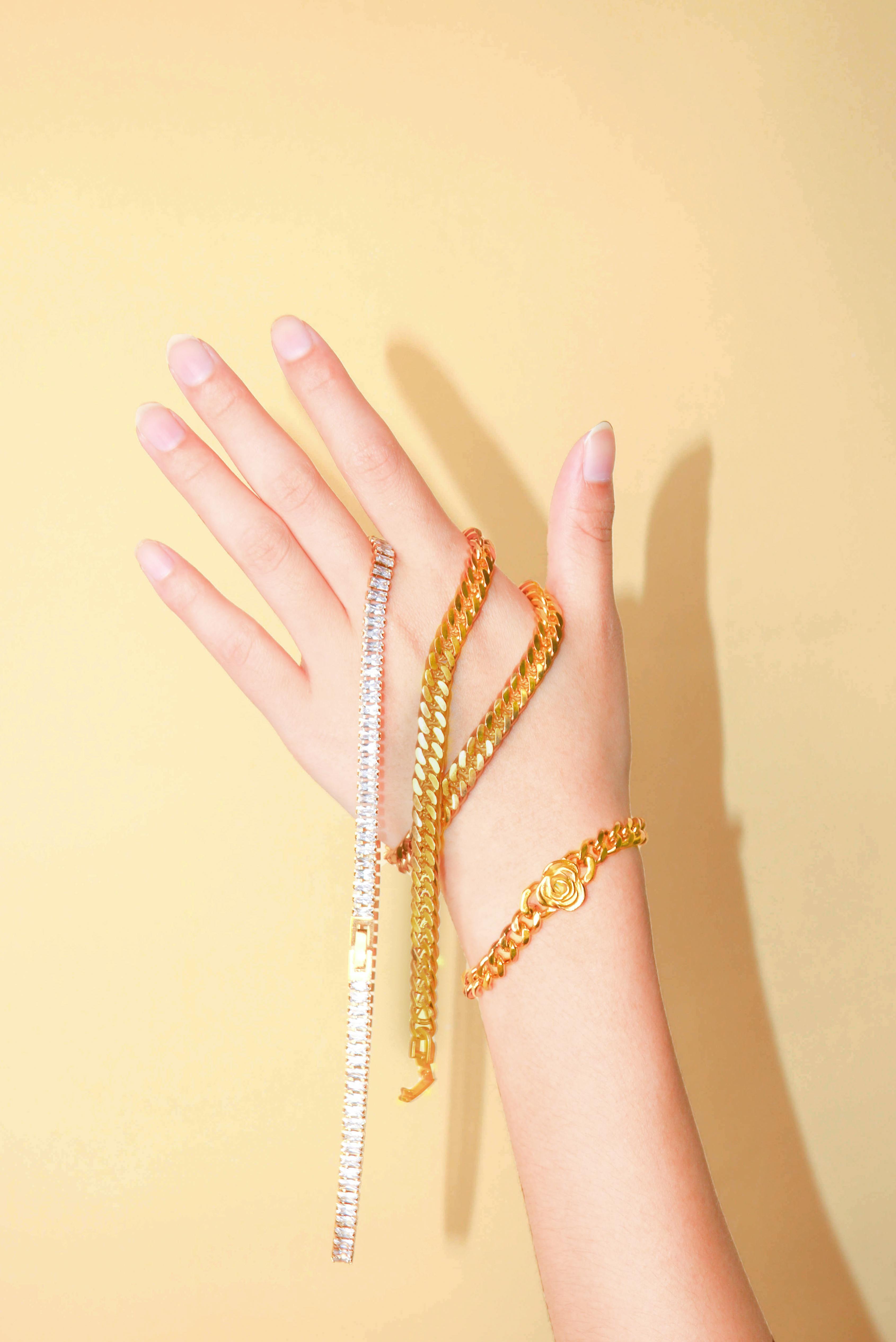 Bracelet/ Bangles