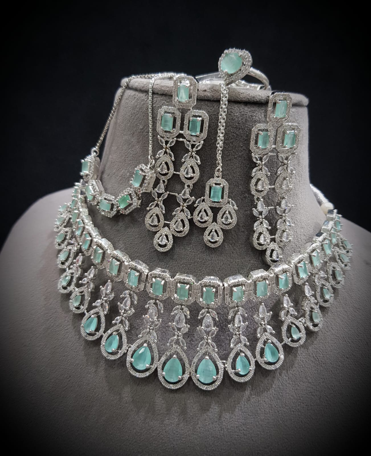 Savitri Choker combo set