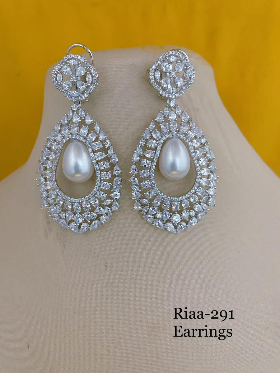 Mahira Earrings