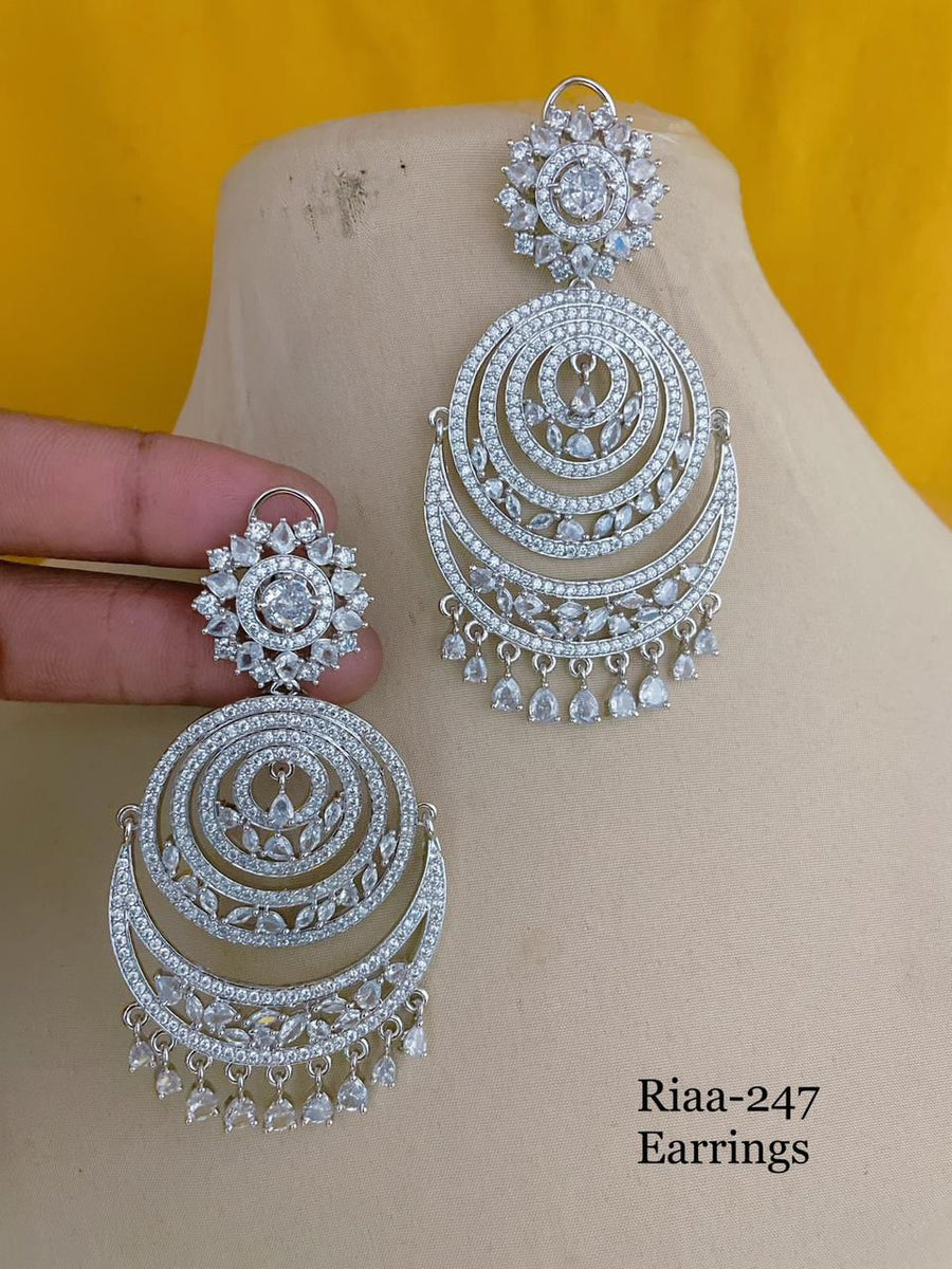 Myra Earrings