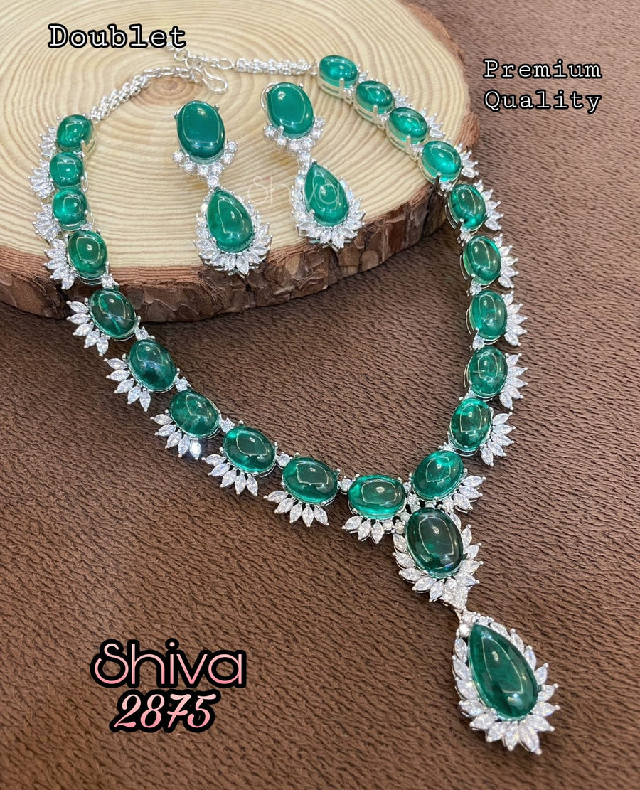 Classy sassy necklace