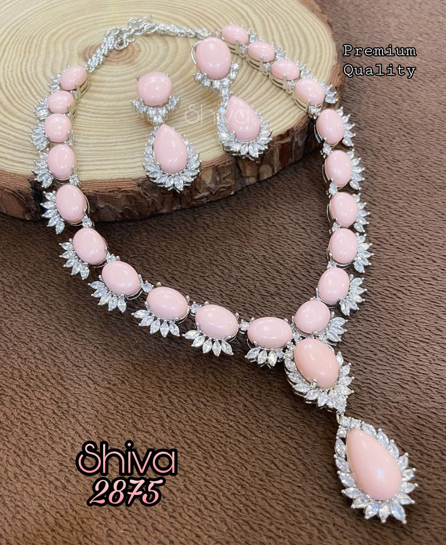 Classy sassy necklace