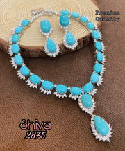 Classy sassy necklace