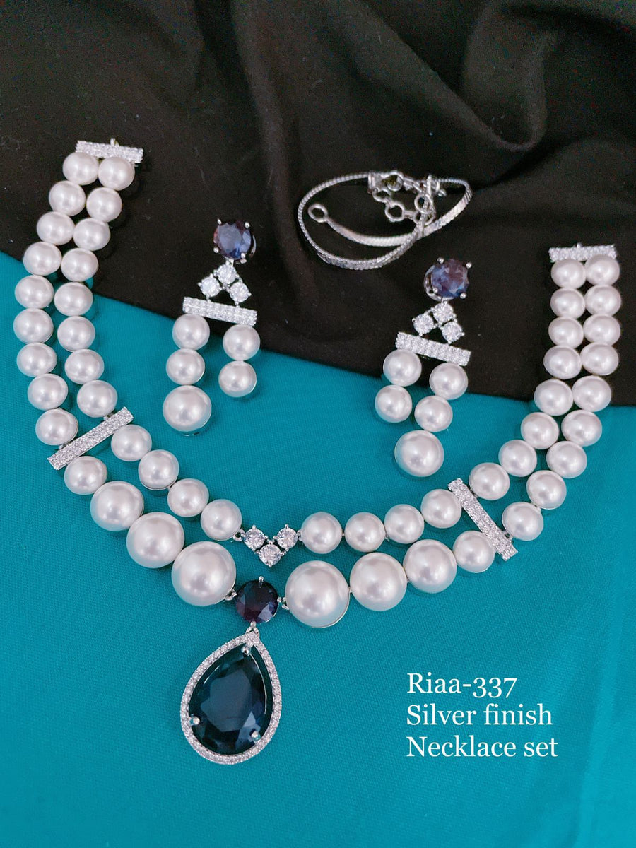 Pear necklace set